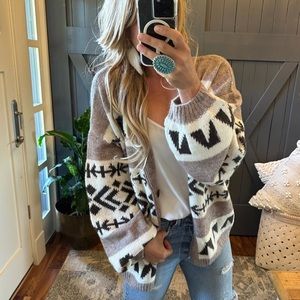 New Aztec Print Native Knit Wool Cardigan Sweater Button Front V-Neck Coat